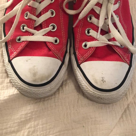 Pink Converse! - Picture 2 of 5
